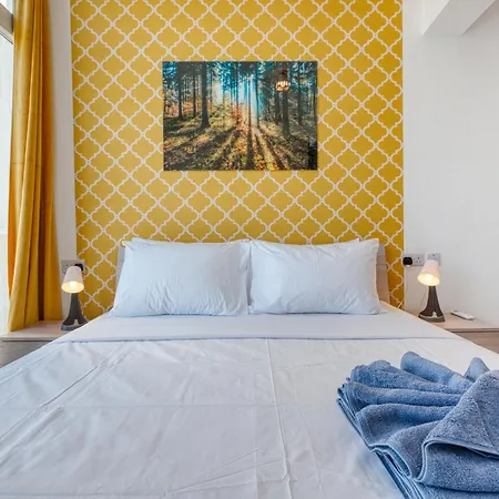 Apartment 5 Star Luxury Marina Penthouse - Stunning Sea Views And Prime Location Msida