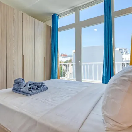 5 Star Luxury Marina Penthouse - Stunning Sea Views And Prime Location *