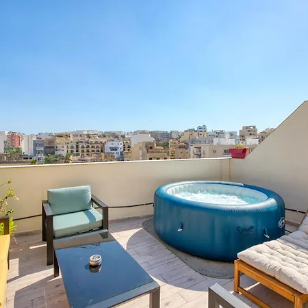 5 Star Luxury Marina Penthouse - Stunning Sea Views And Prime Location Appartamento *